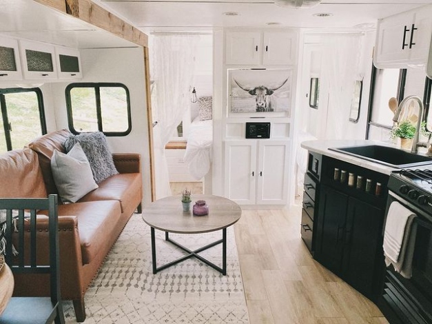 Get Inspired With These Quirky RV Decor Ideas For A Cozy And Stylish Home On Wheels!