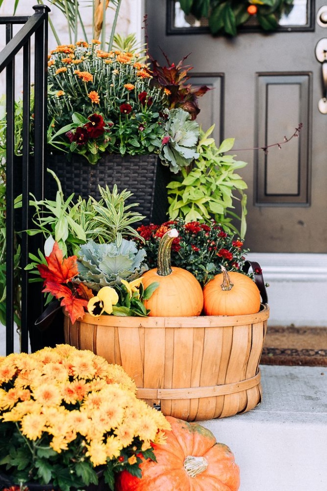 Get Cozy: Creative Fall Outdoor Decor Ideas To Make Your Space Shine