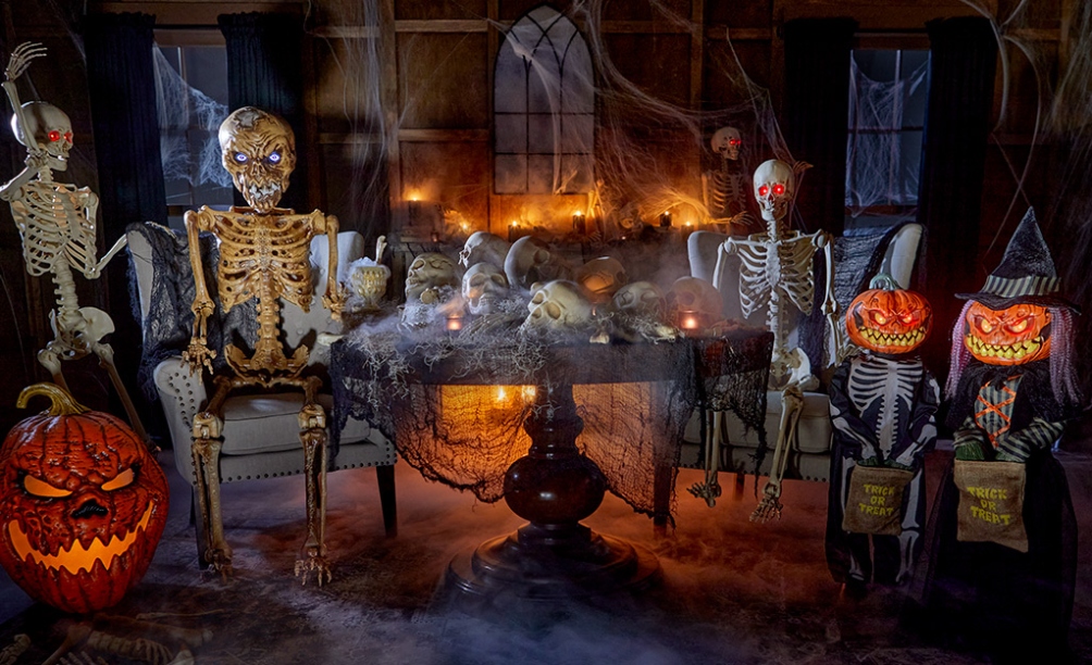 Spooky Chic: 20 Creative Indoor Halloween Decor Ideas