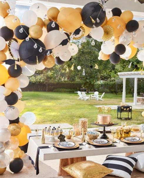 Unleash Your Creativity: Graduation Party Decor Ideas To Wow Your Guests