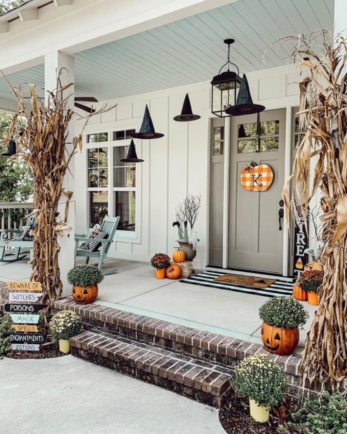 Unleash Your Creativity: 10 Fall Outdoor Decor Ideas To Transform Your Space